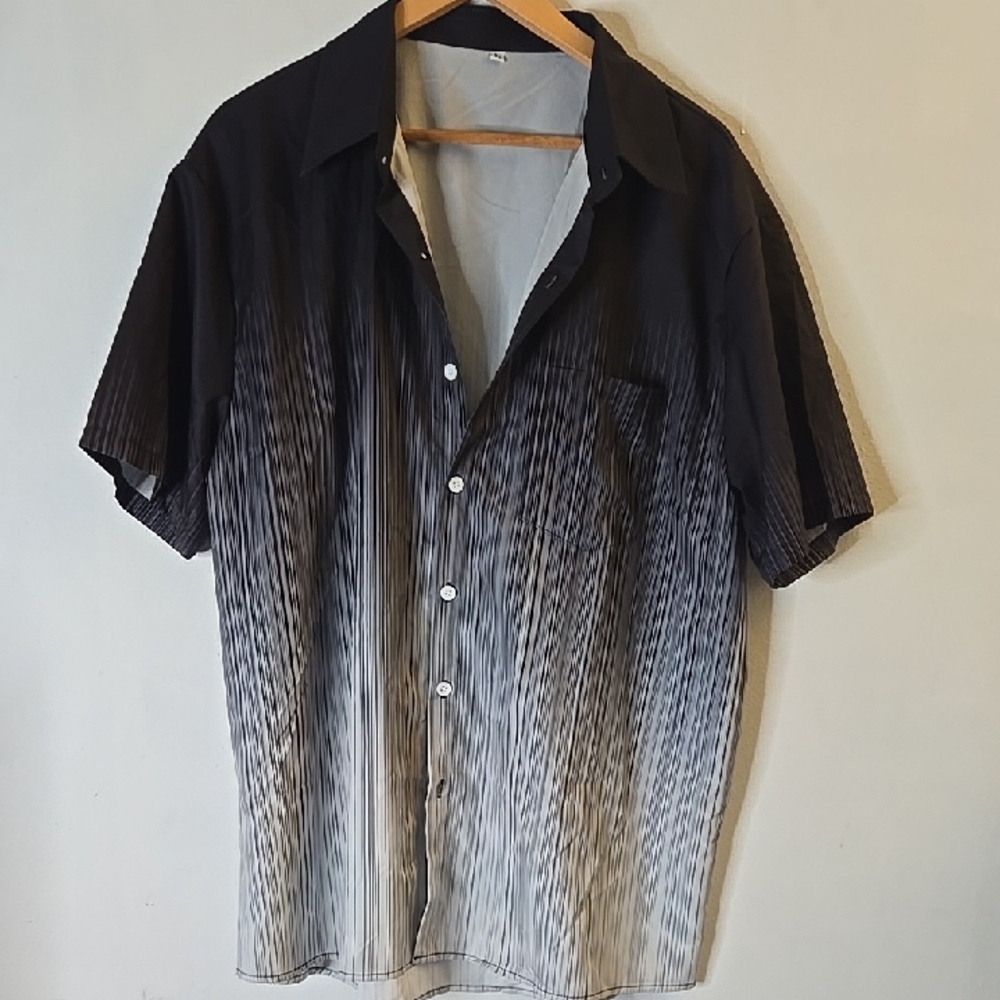 Men's Short Sleeve Gradient Button-Up Shirt - Black to Gray